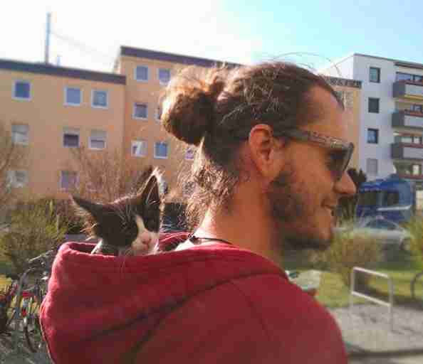 Martin Klauka travels with his cat Mogli