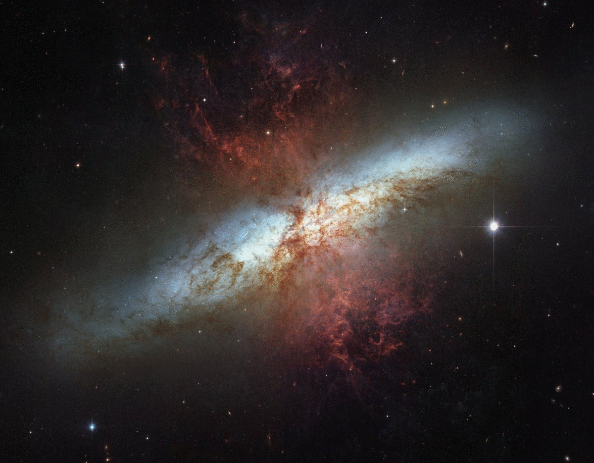 M82_HST_ACS_2006 14 a large_web