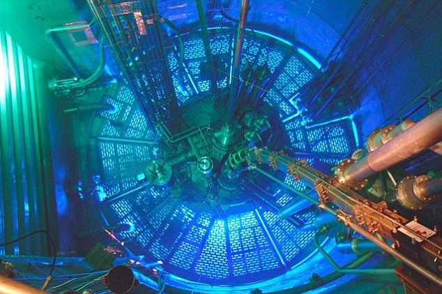 To separate the clathrate cage from its guest molecules, scientists used vacuum pump, coupled with very low temperatures. This image shows the reactor at the Institut Laue-Langevin where the research was conducted