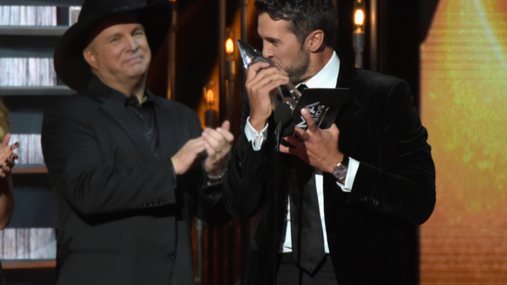 Luke Bryan, Garth Brooks, CMA Awards