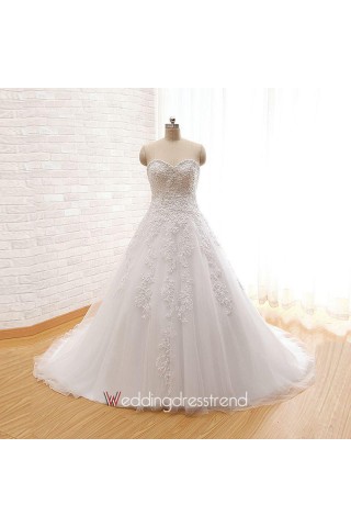 Sexy A-Line Strapless Chapel Train Organza Beach Wedding Dress