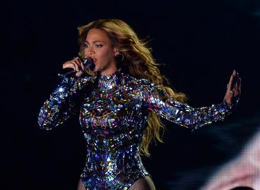 Beyonce announces boxed-set after new album rumors