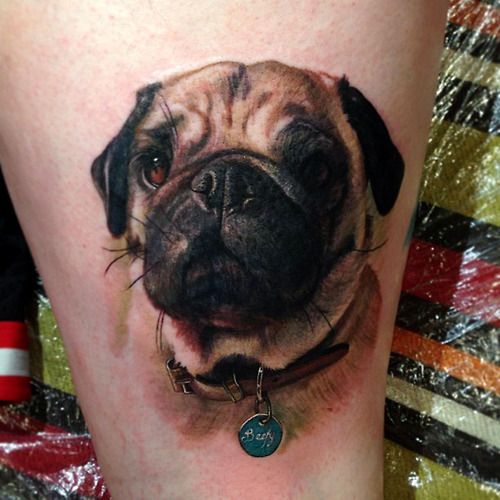 this tattoo comes out at you - so sweet. by Carlos Rojas <a href=