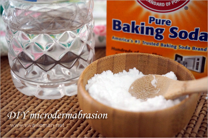 microdermabrasion with baking soda Celeb Secret: How 5 Hollywood Celebrities Use Baking Soda In Their Beauty Routines