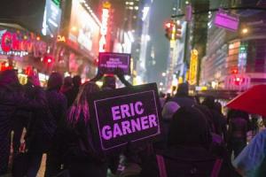 Protesters, demanding justice for Eric Garner, hold&nbsp;&hellip;