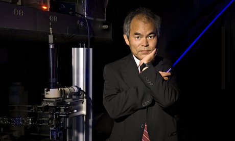 Shuji Nakamura with a blue laser, one application of his co-invention. His work was valued at $500m in 2001 – he was offered $200.