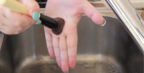 How to wash Makeup Brushes