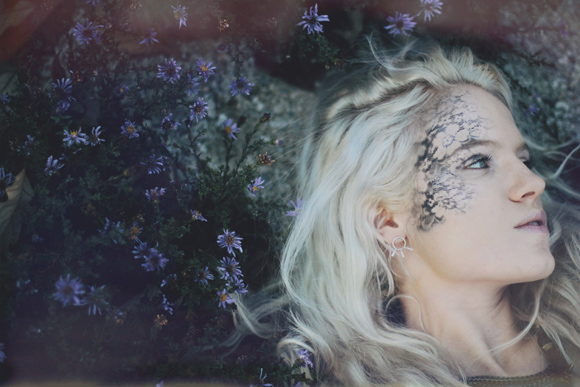 Post image for Halloween Makeup Tutorial: Alternative Lace Mask
